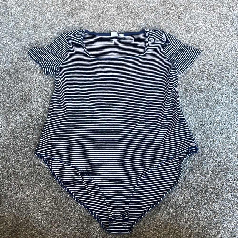 Gently Used: Gap Body Suit : Sz: XL